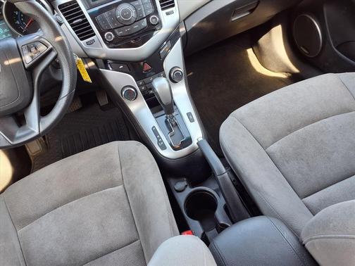 2015 Chevrolet Cruze 1LT