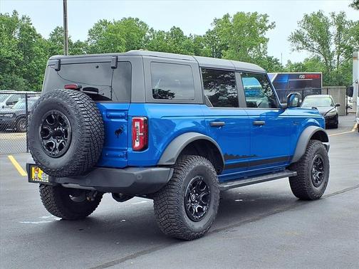 Velocity Blue Metallic 2022 Ford Bronco Wildtrak