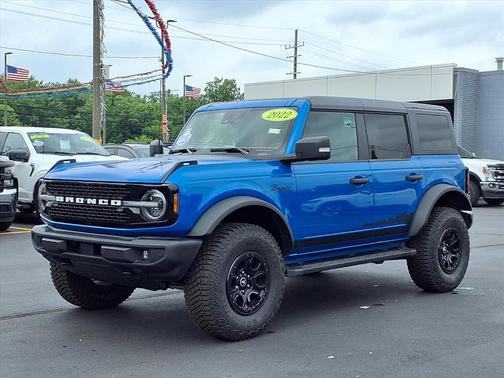 Velocity Blue Metallic 2022 Ford Bronco Wildtrak