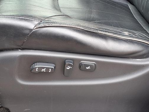 2012 INFINITI QX56 Base