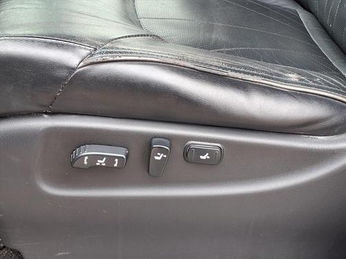 2012 INFINITI QX56 Base