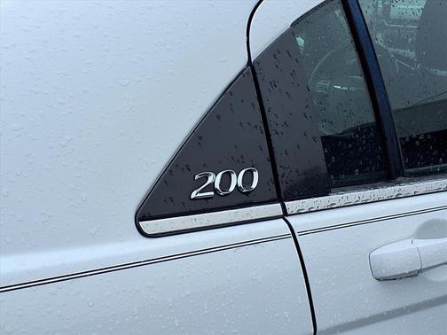 Bright White Clearcoat 2012 Chrysler 200 LX