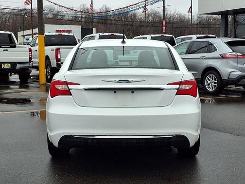 Bright White Clearcoat 2012 Chrysler 200 LX