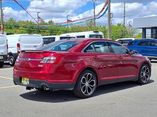 Ruby Red Metallic Tinted Clearcoat 2017 Ford Taurus SHO
