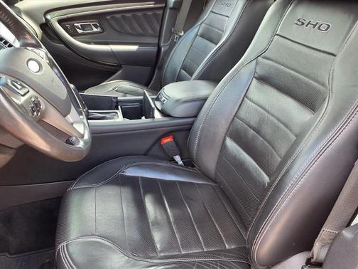 Ruby Red Metallic Tinted Clearcoat 2017 Ford Taurus SHO