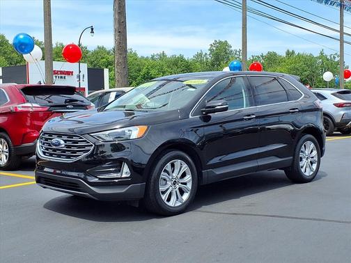 Agate Black Metallic 2023 Ford Edge Titanium