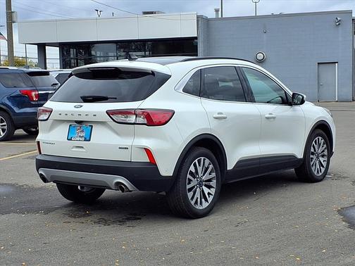 2020 Ford Escape Titanium Hybrid