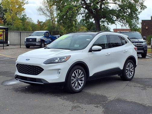 2020 Ford Escape Titanium Hybrid