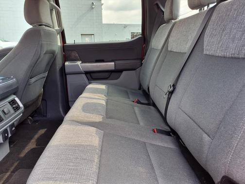 Rapid Red Metallic Tinted Clearcoat 2022 Ford F-150 XLT