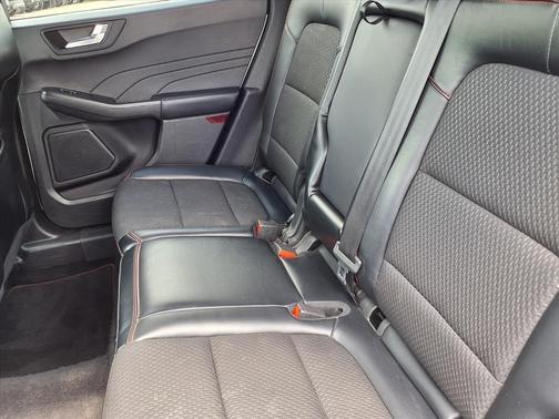 Oxford White 2023 Ford Escape ST-Line