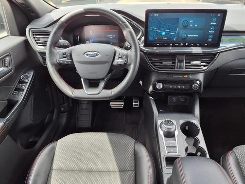 Oxford White 2023 Ford Escape ST-Line