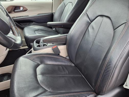 2018 Chrysler Pacifica Touring-L Plus