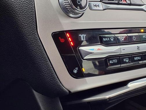 Iconic Silver Metallic 2020 Ford Explorer XLT