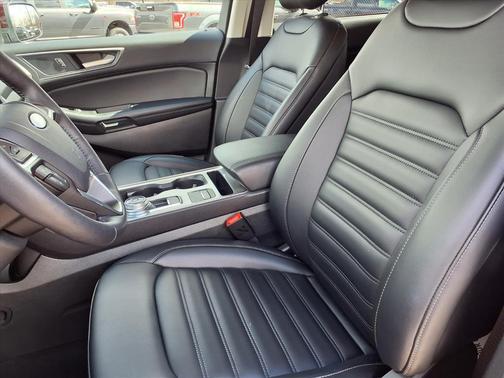 Burgundy Velvet Metallic Tinted Clearcoat 2024 Ford Edge SEL