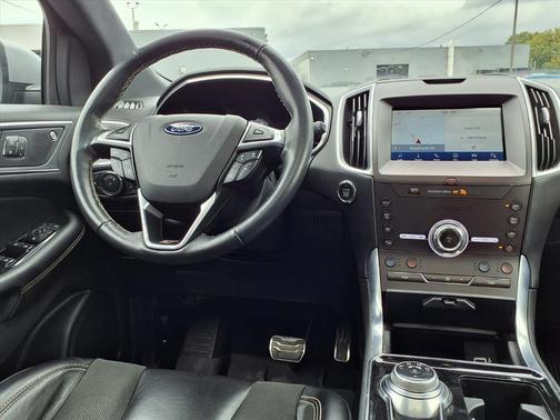2020 Ford Edge ST