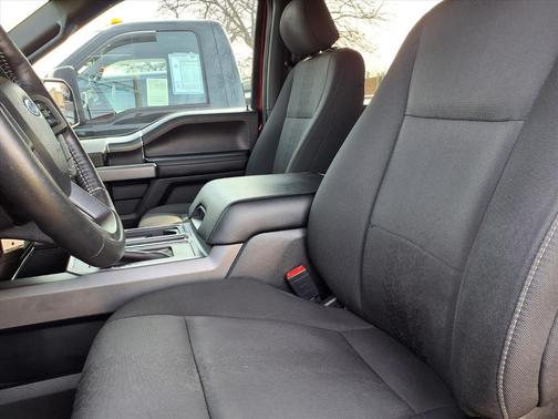 Ruby Red Metallic Tinted Clearcoat 2019 Ford F-150 XLT