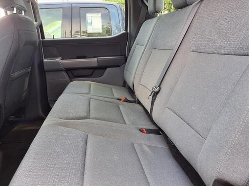 Oxford White 2025 Ford F-150 XLT