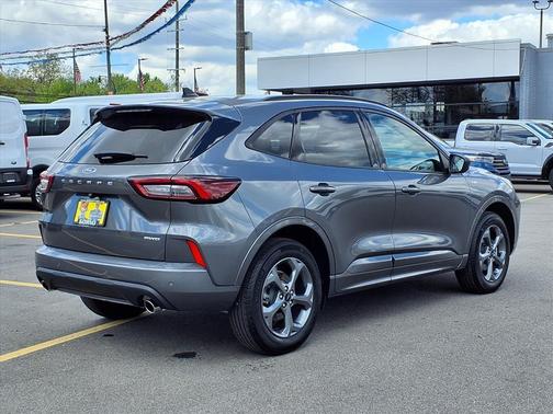 Carbonized Gray Metallic 2024 Ford Escape ST-Line