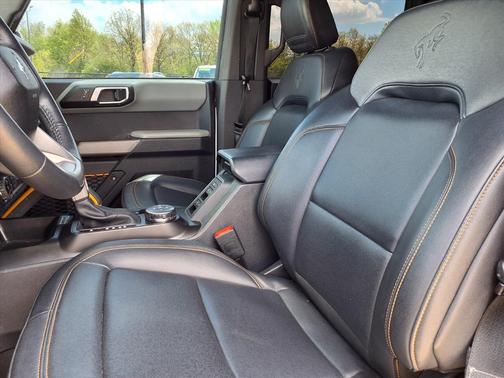 Oxford White 2022 Ford Bronco Badlands
