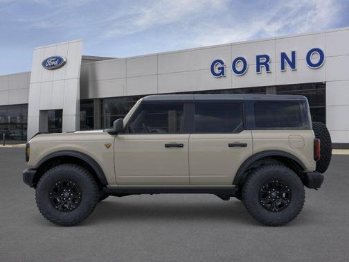 Desert Sand 2026 Ford Bronco Badlands