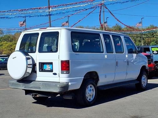 2007 Ford E350 Super Duty Base