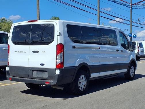 2022 Ford Transit-350 XLT