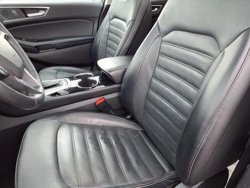 White Gold Metallic 2018 Ford Edge SEL