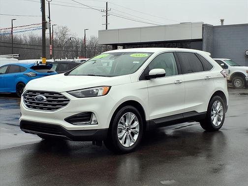2023 Ford Edge Titanium