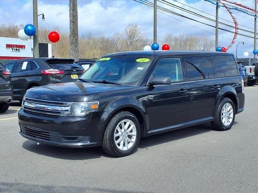 Tuxedo Black Metallic 2014 Ford Flex SE