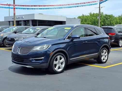 Midnight Sapphire Blue Metallic 2017 Lincoln MKC Premiere