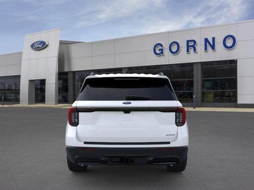 Star White 2026 Ford Explorer ST-Line