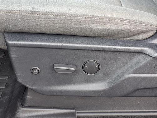 Oxford White 2025 Ford F-250 XLT