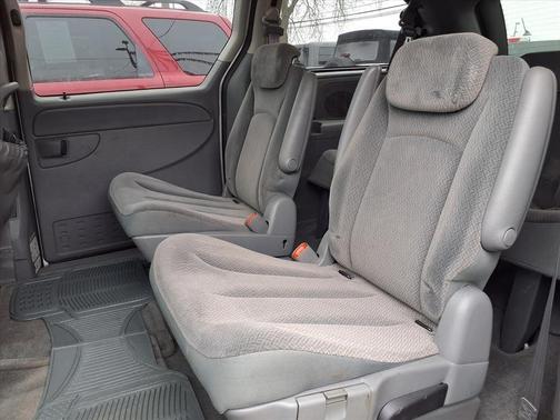 2005 Chrysler Town & Country Touring