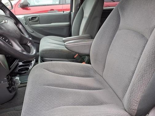 2005 Chrysler Town & Country Touring