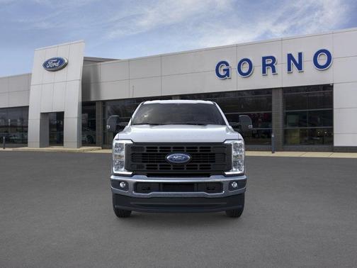 Oxford White 2026 Ford F-250