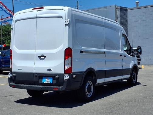 2017 Ford Transit-350 148 WB Medium Roof Cargo