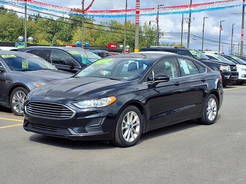 2020 Ford Fusion SE