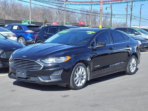 2019 Ford Fusion Hybrid SE