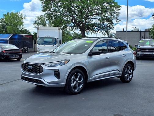 Iconic Silver Metallic 2024 Ford Escape ST-Line