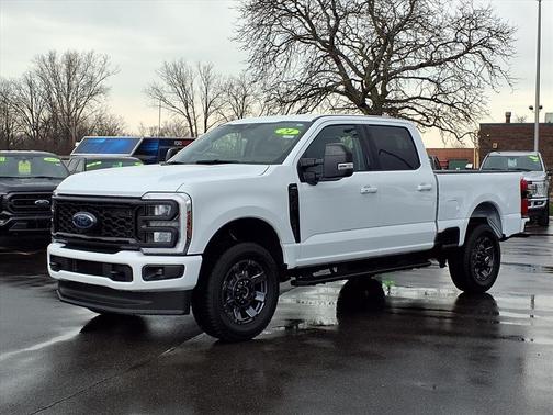 Oxford White 2024 Ford F-250 Lariat