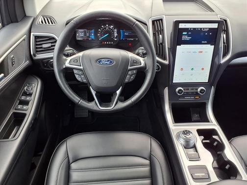 Agate Black Metallic 2024 Ford Edge SEL