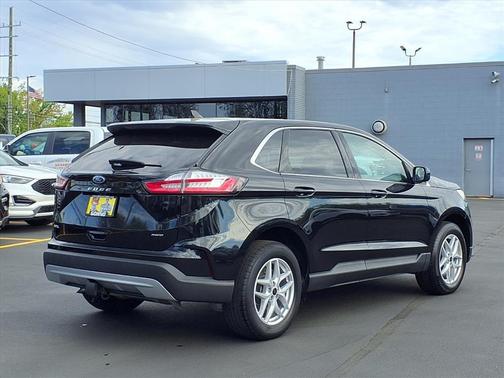 Agate Black Metallic 2024 Ford Edge SEL