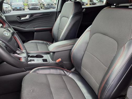 Carbonized Gray Metallic 2023 Ford Escape ST-Line Select