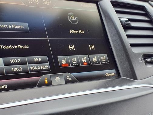 2015 Lincoln MKS Base