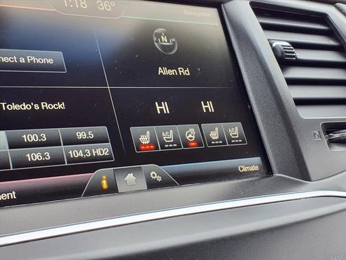 2015 Lincoln MKS Base