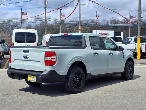 Cactus Green / Gray 2024 Ford Maverick XLT
