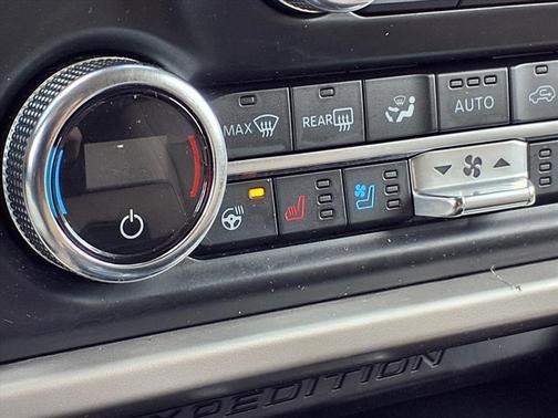 Iconic Silver Metallic 2022 Ford Expedition XLT