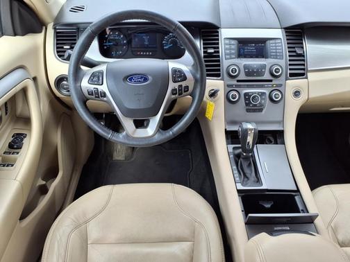 2015 Ford Taurus SEL