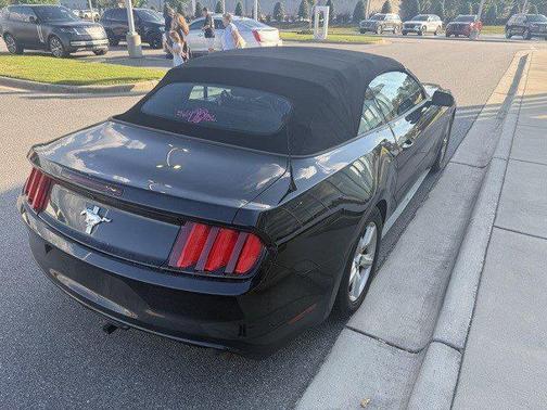 2017 Ford Mustang V6