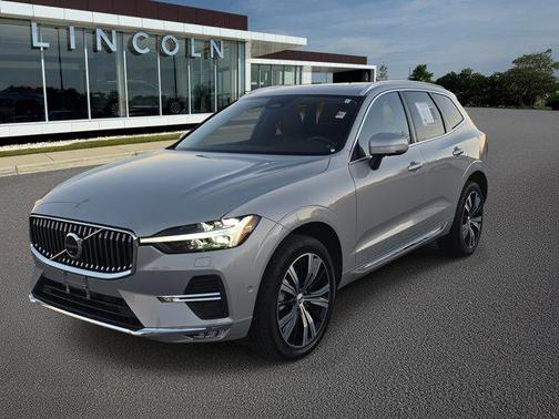 2023 Volvo XC60 B5 Plus Bright Theme